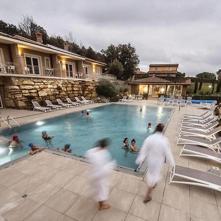 Apartments In Residence With Swimming Pool In Monteverdi Marittimo Eksteriør billede