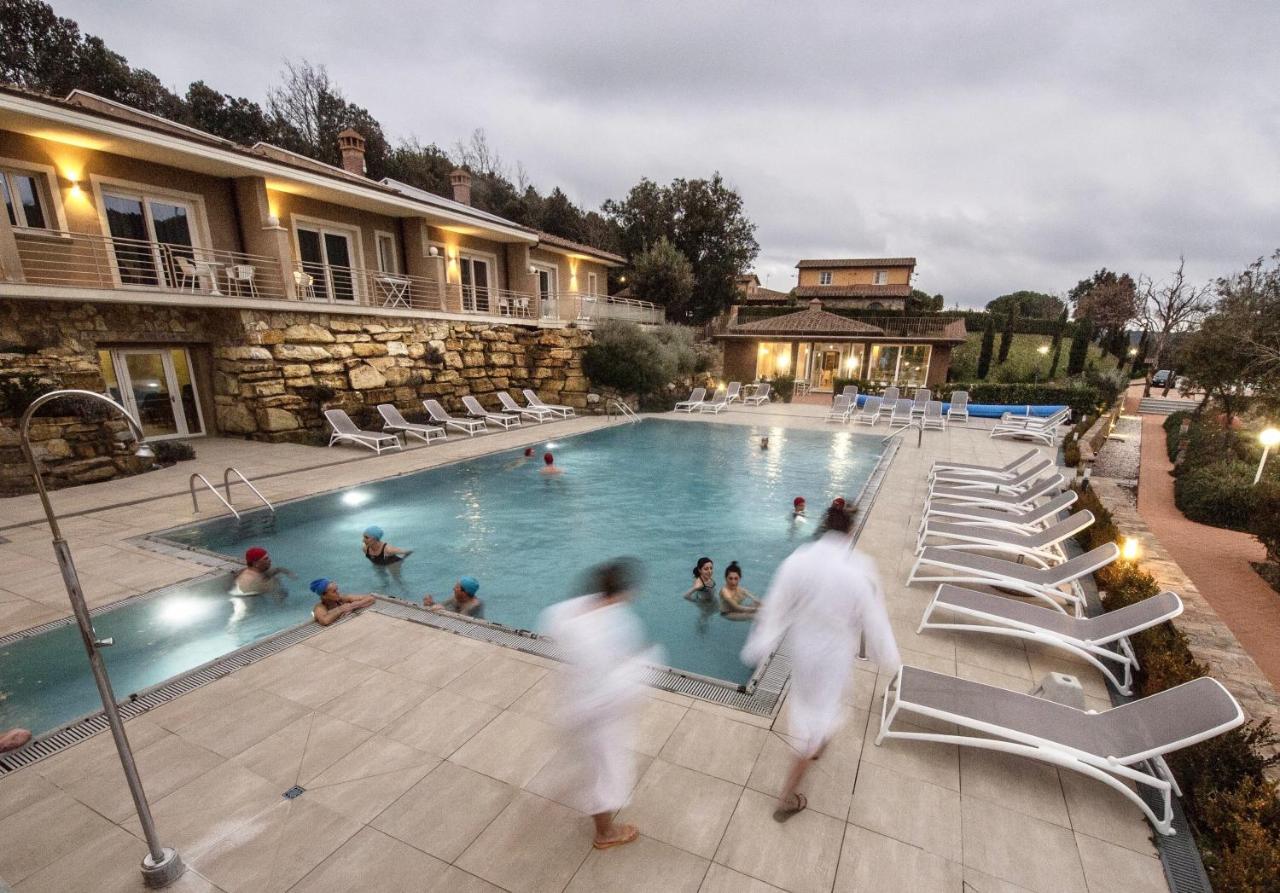 Apartments In Residence With Swimming Pool In Monteverdi Marittimo Eksteriør billede